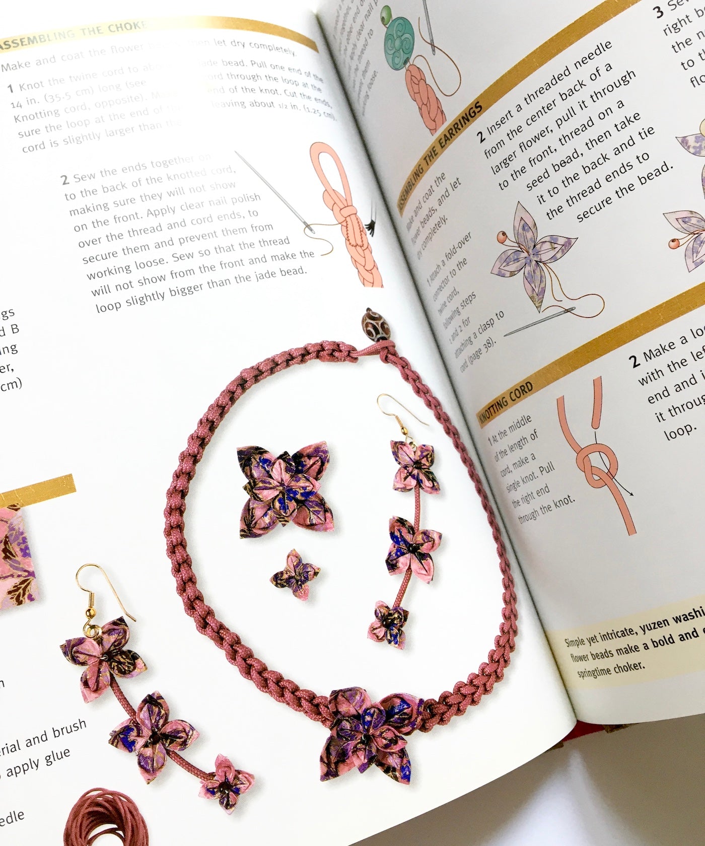 Origami Jewelry: More Than 40 Exquisite Designs to Fold and Wear