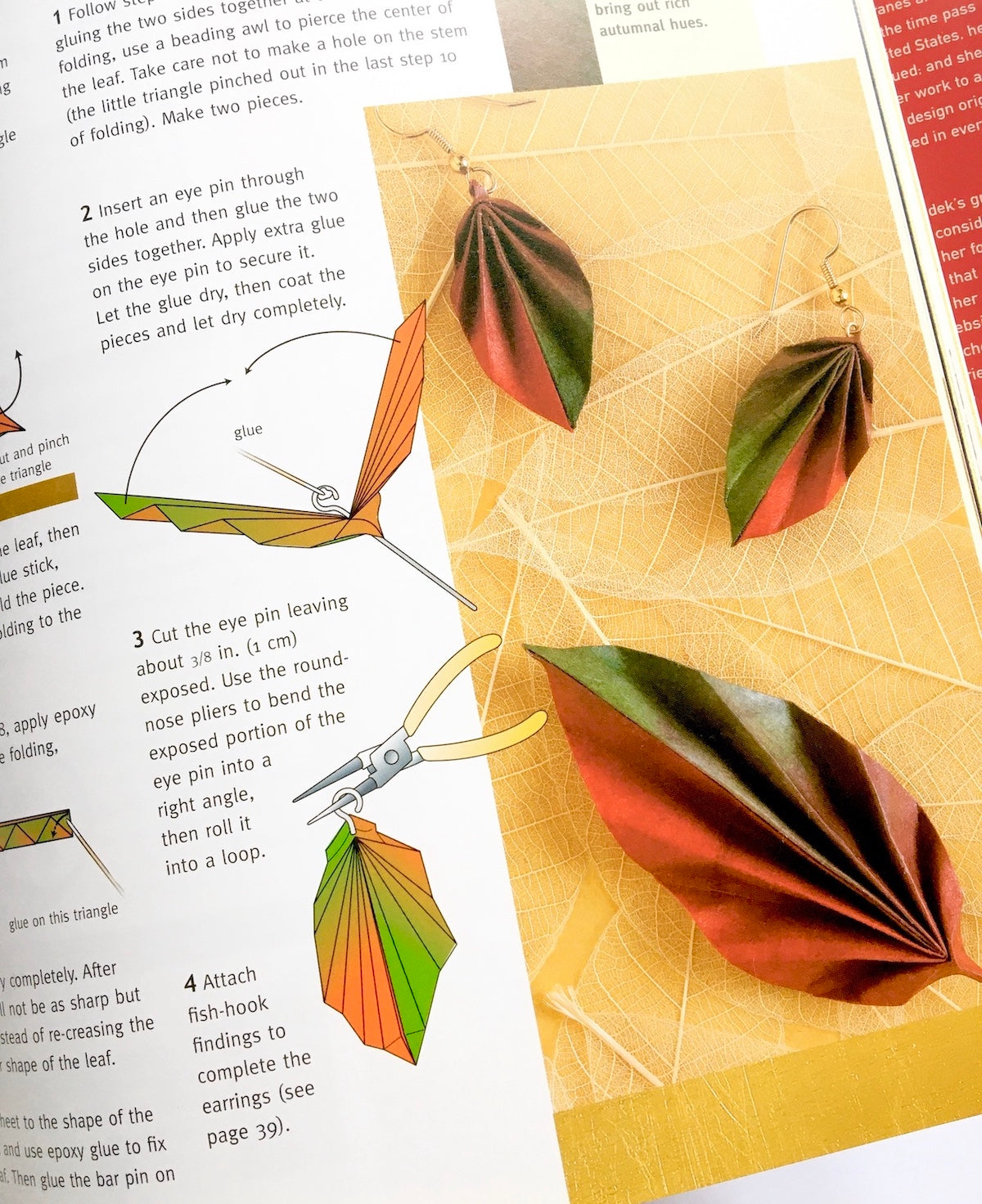 Origami Jewelry: More Than 40 Exquisite Designs to Fold and Wear